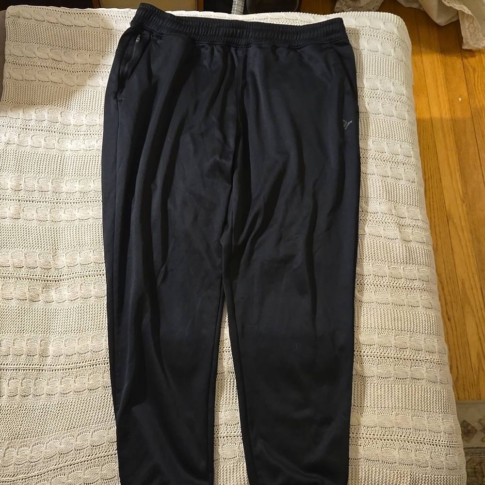 Old Navy Active Dynamic Fleece Men's Joggers - Lot of 3 - Picture 7 of 15